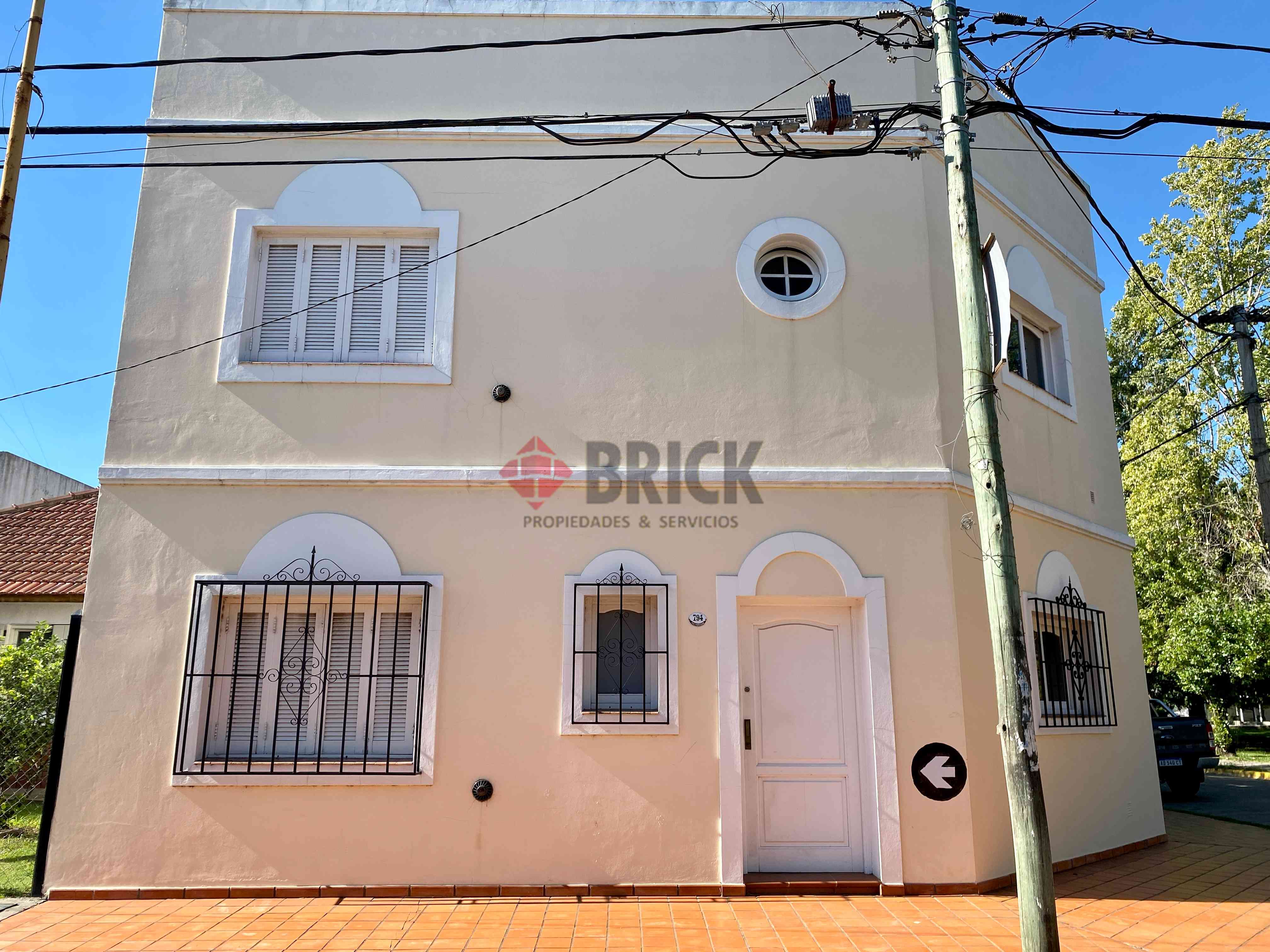 PUEYRREDON al 700 17