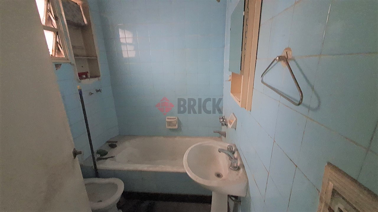 SARMIENTO al 4400 Piso 1 9