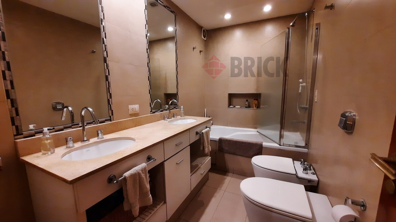 SALGUERO, JERONIMO al 2100 Piso 3 14