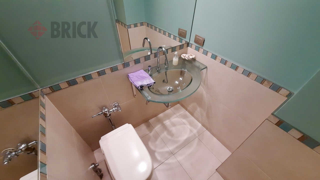 SALGUERO, JERONIMO al 2100 Piso 3 8