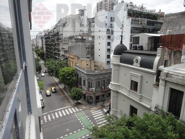 FRENCH al 2200 Piso 6 9