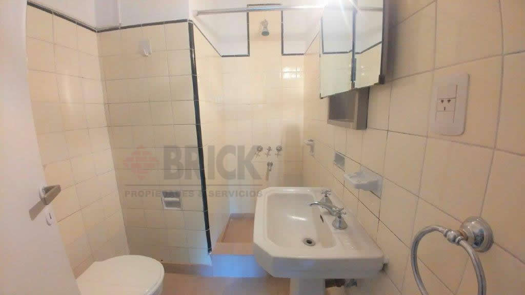 SALGUERO, JERONIMO al 1900 Piso 4 6