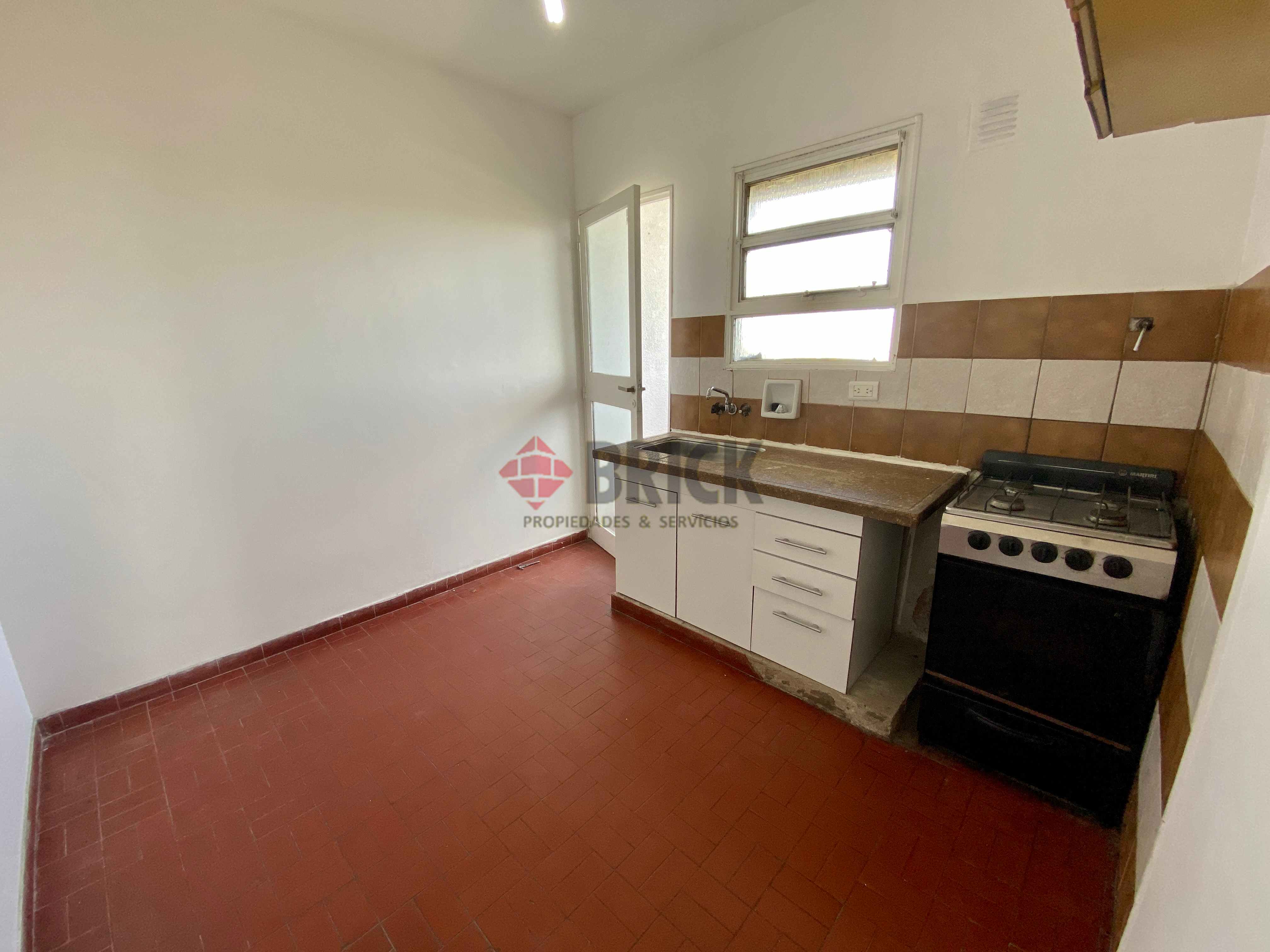 BRADLEY,EDUARDO al 300 Piso 12 7