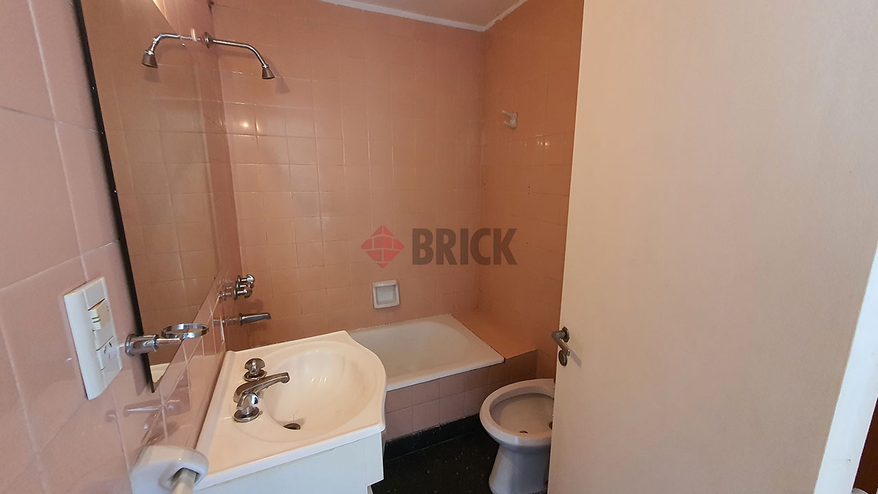 AGUILAR al 2300 Piso 20 12