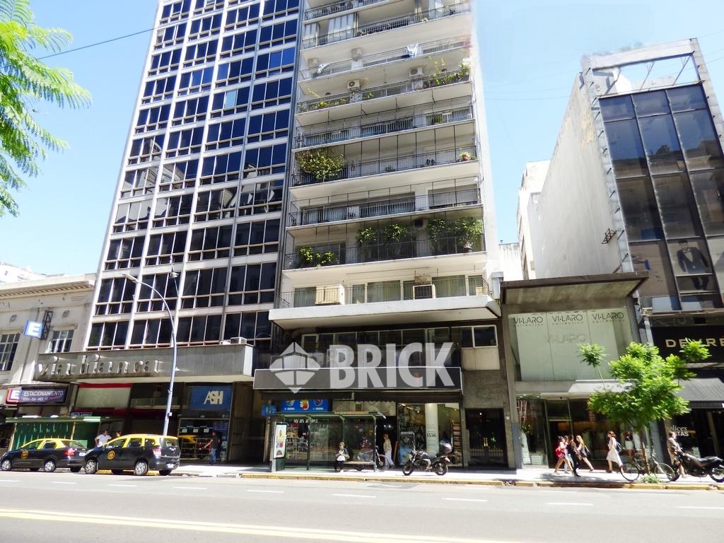 SANTA FE, AV. al 1500 Piso PB Loc. 40 12