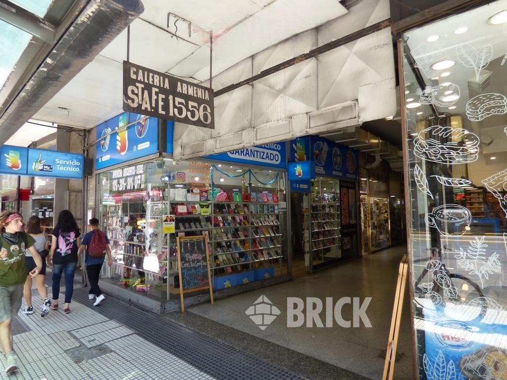 SANTA FE, AV. al 1500 Piso PB Loc. 40 9