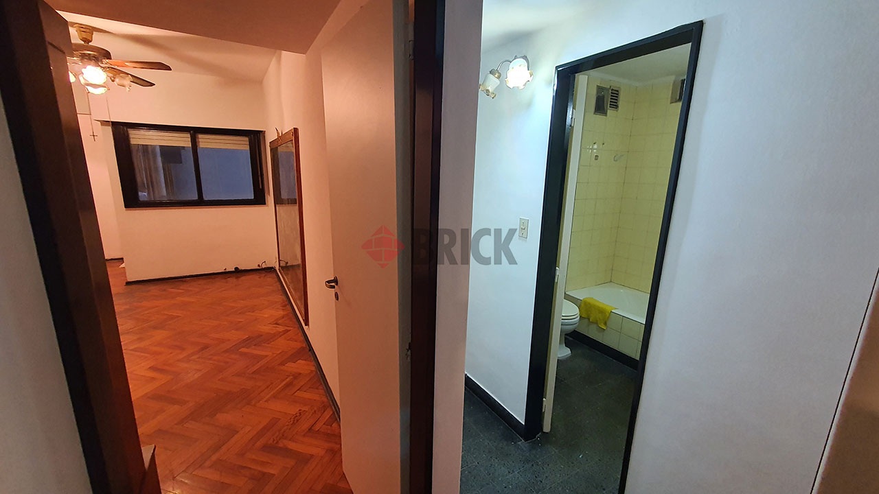 ECUADOR al 1500 Piso 2 8