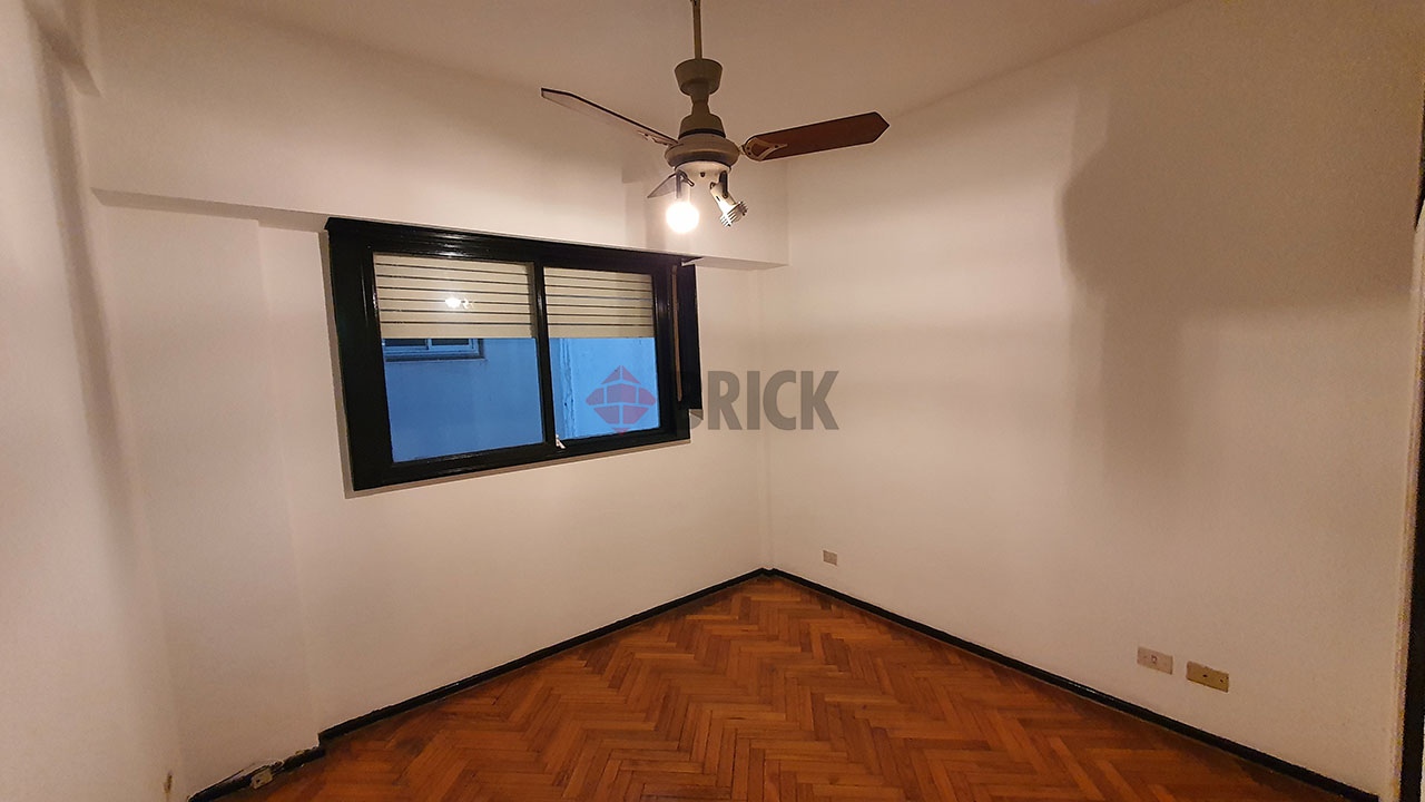 ECUADOR al 1500 Piso 2 14