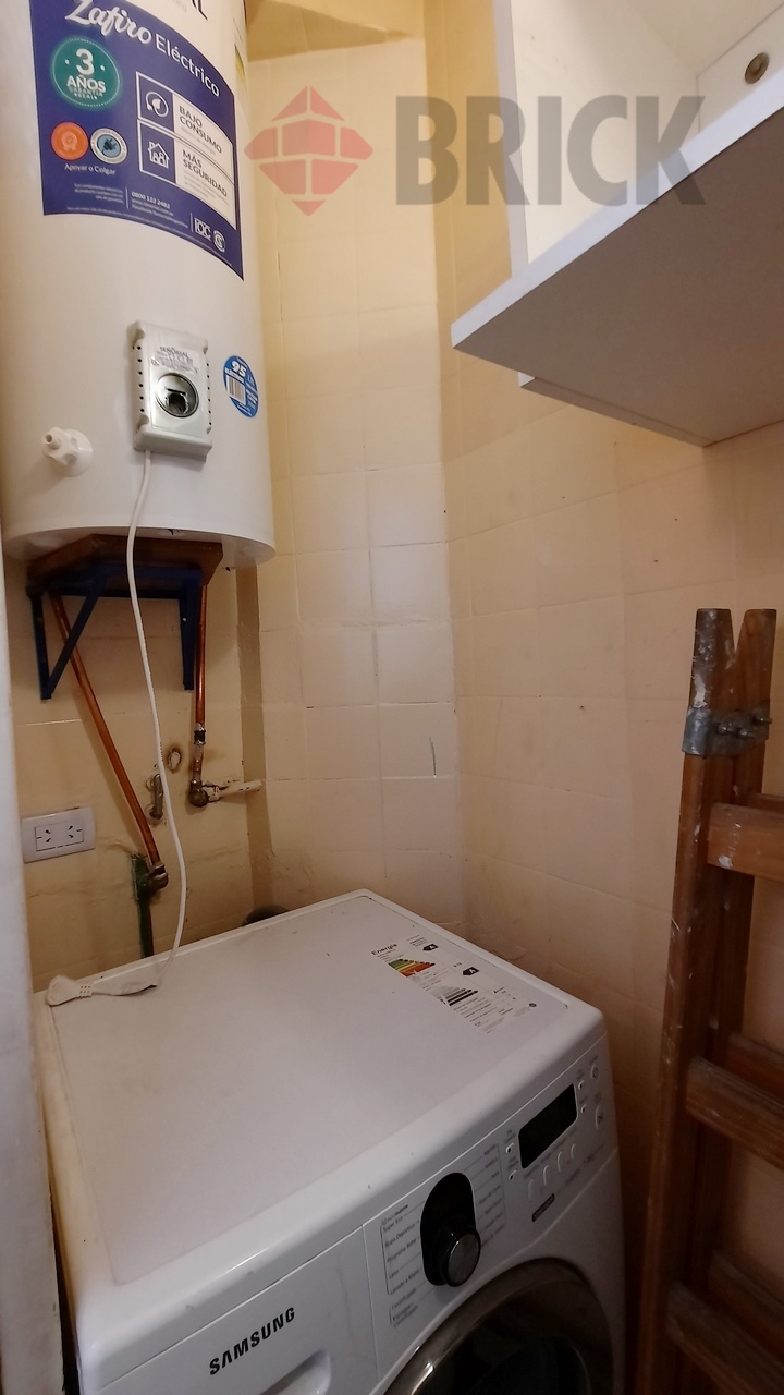 PELLEGRINI, CARLOS al 800 Piso 7 22