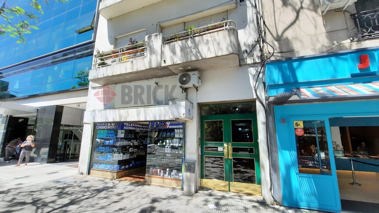 PELLEGRINI, CARLOS al 800 Piso 7 26