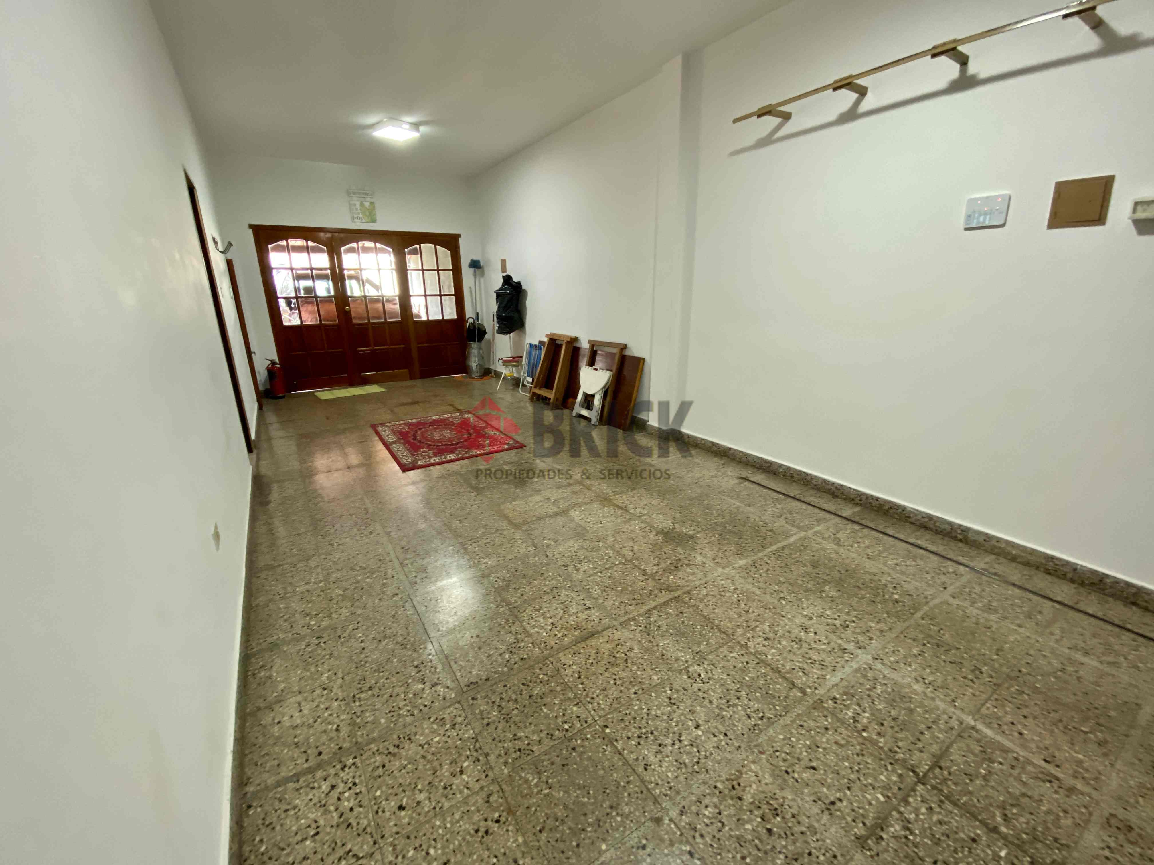 MERCEDES ALVAREZ al 2000 9