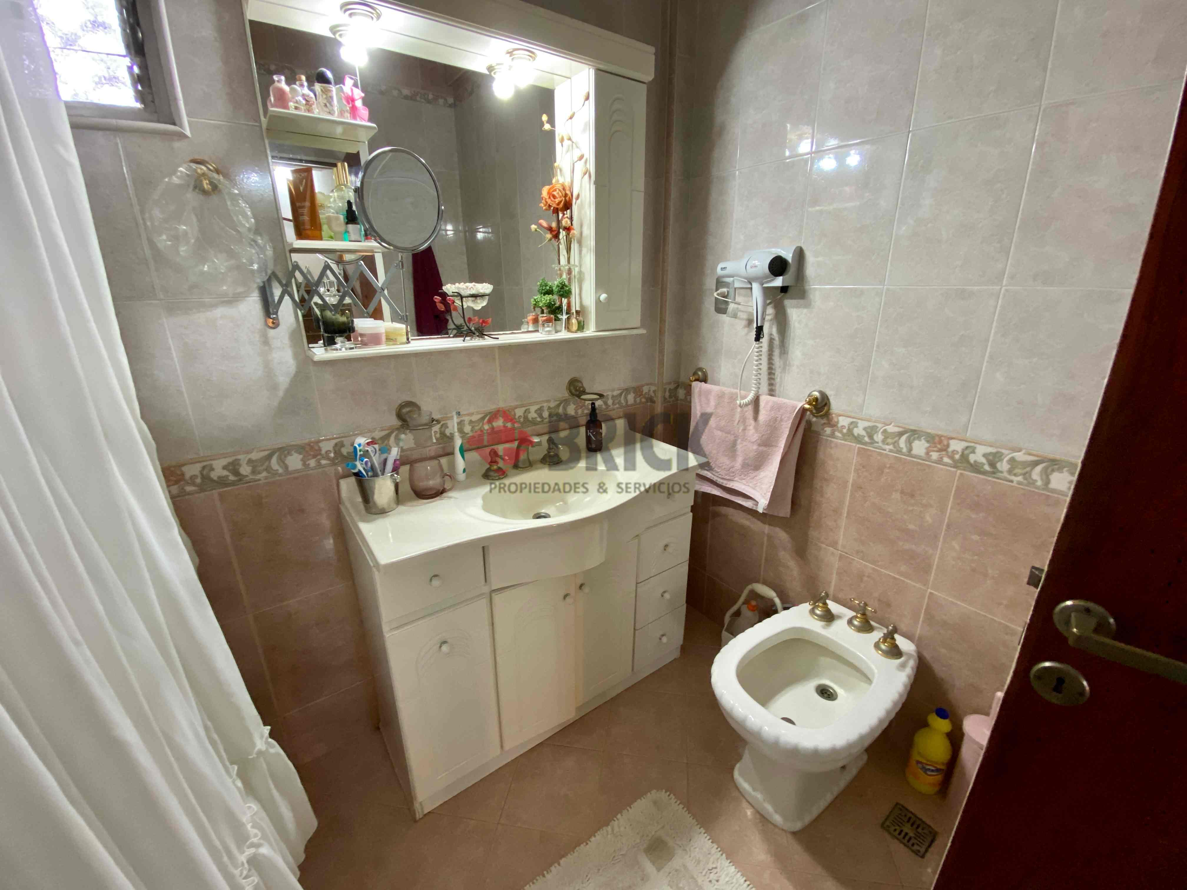 MERCEDES ALVAREZ al 2000 19