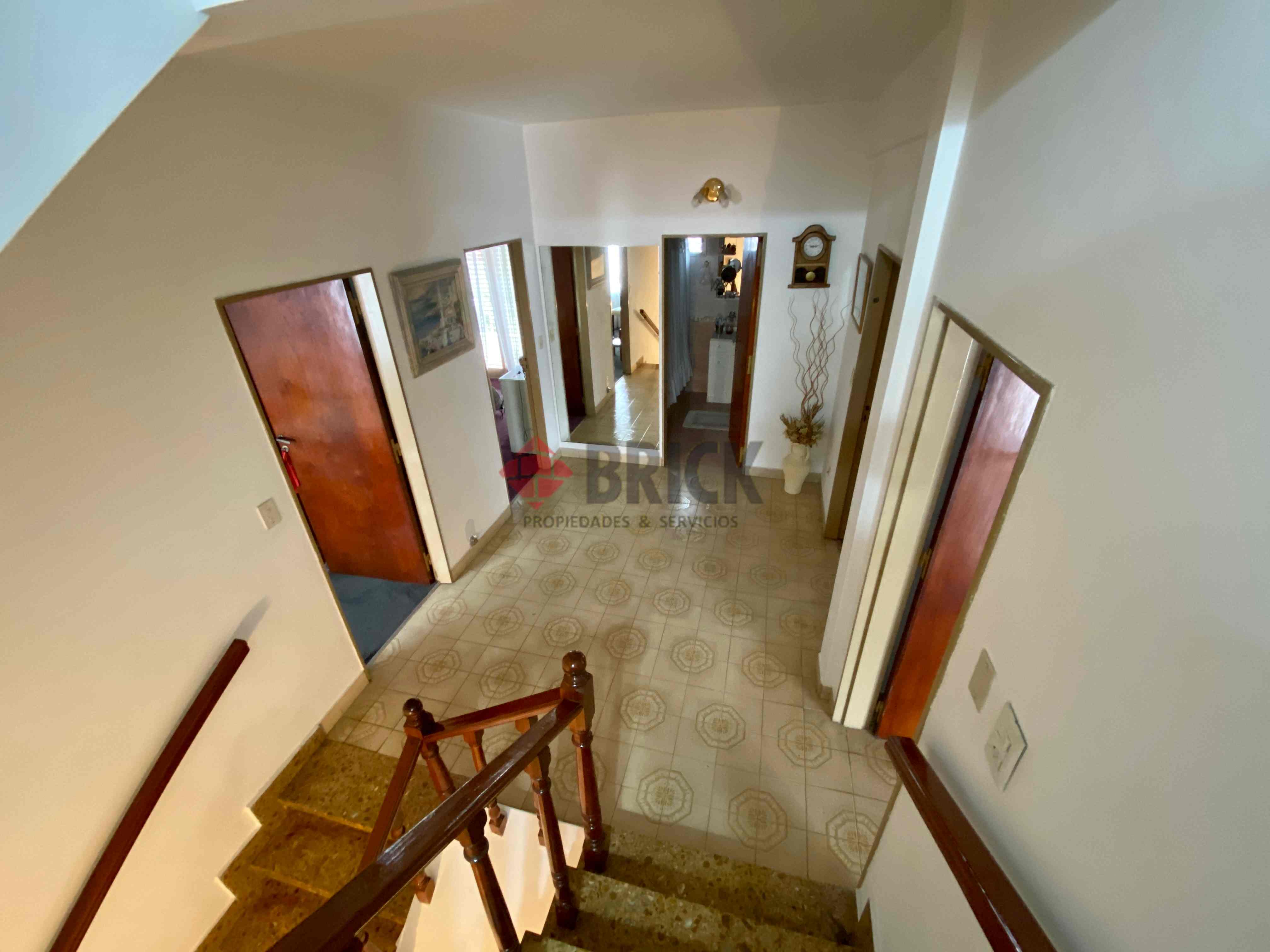 MERCEDES ALVAREZ al 2000 24