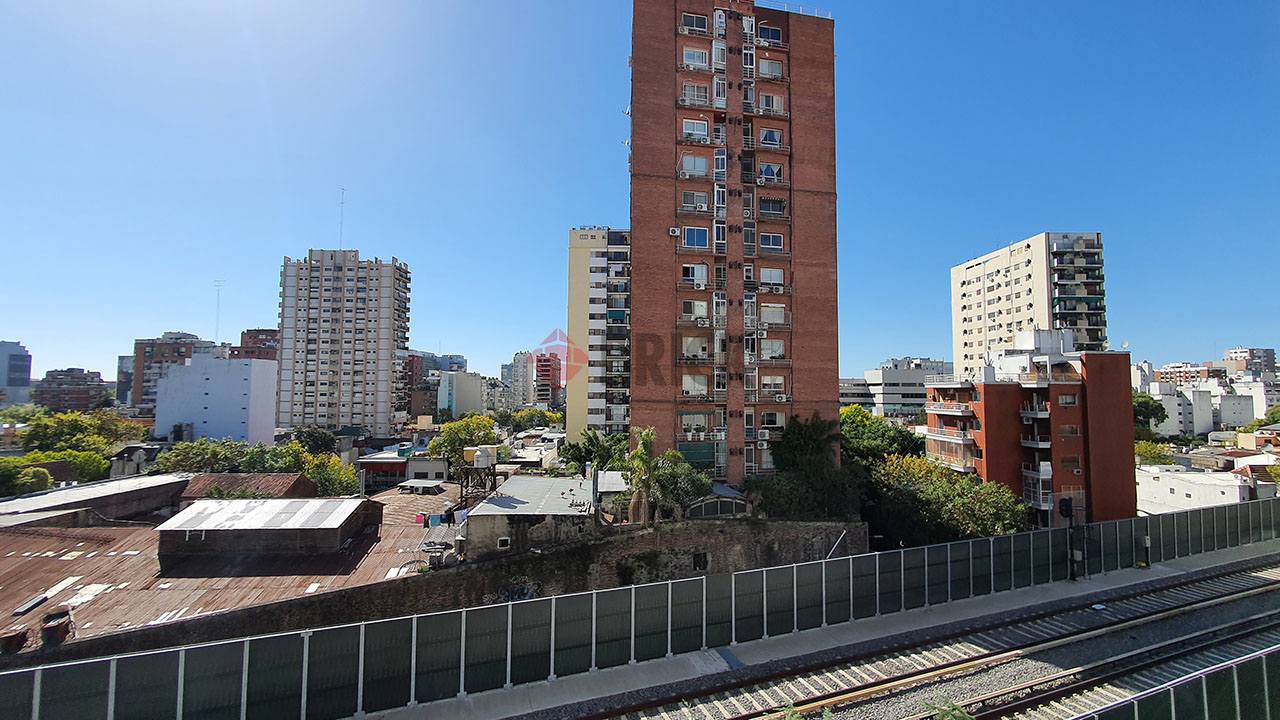 MENDOZA al 1700 Piso 6 13