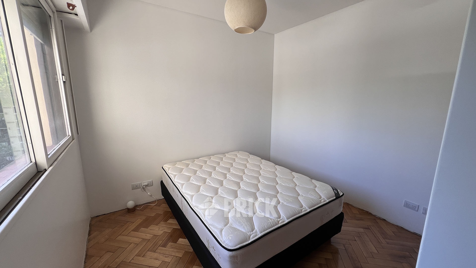 THAMES al 2000 Piso 5 8