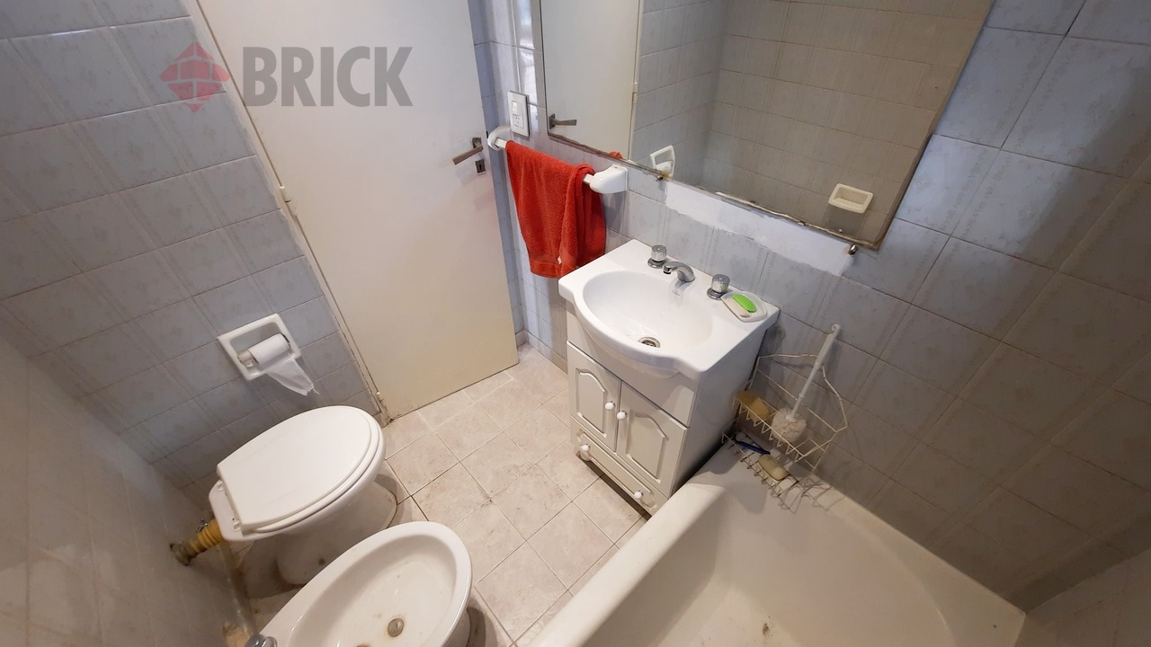 RIVADAVIA, AVDA. al 7500 Piso 2 13