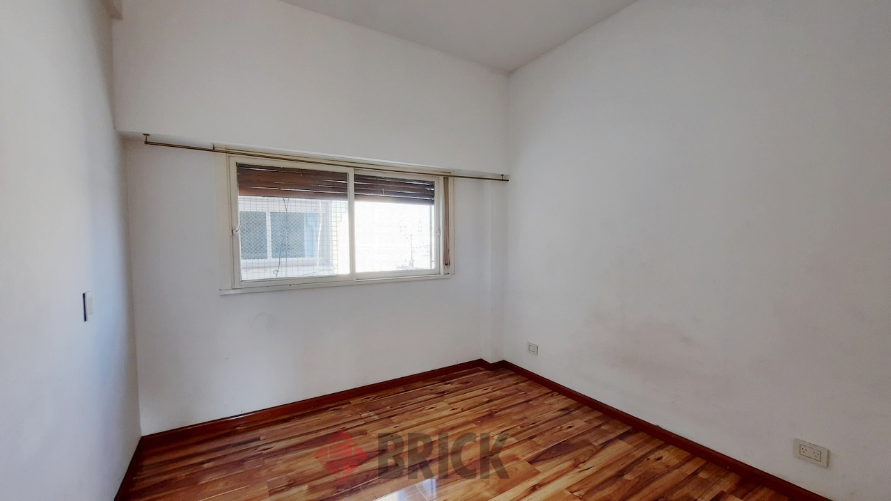 RIVADAVIA, AVDA. al 7500 Piso 2 15