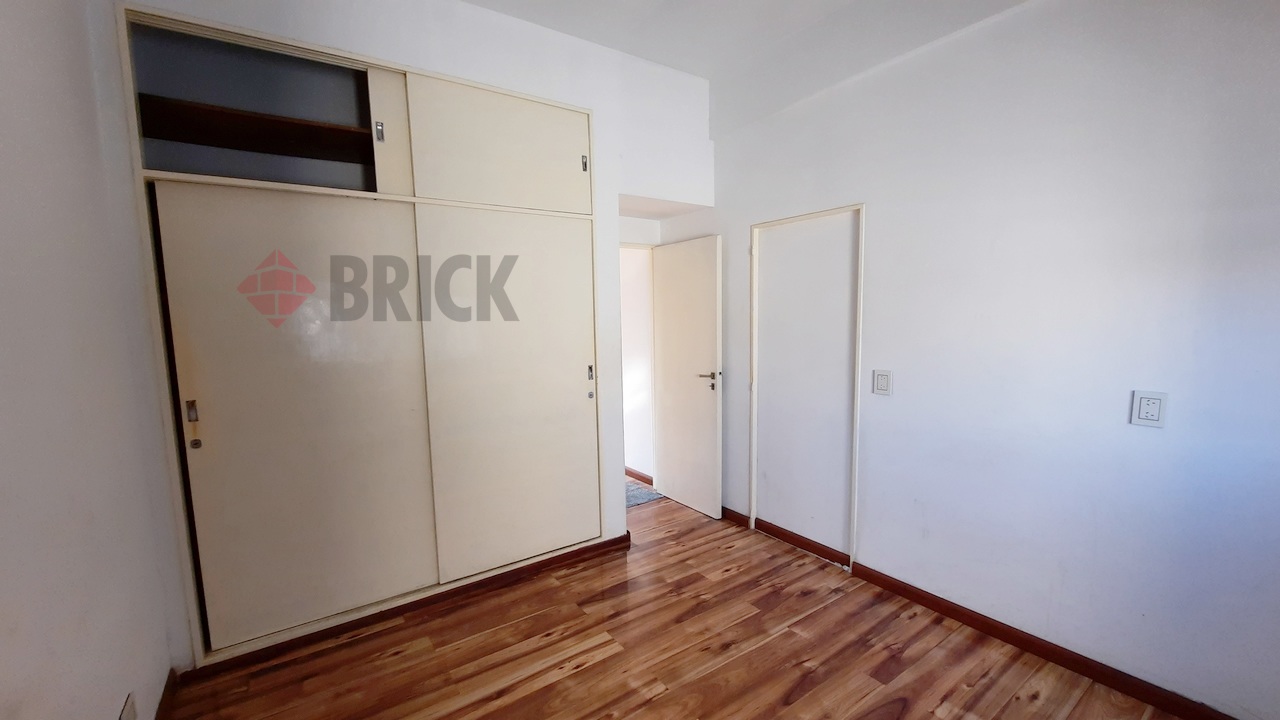 RIVADAVIA, AVDA. al 7500 Piso 2 16