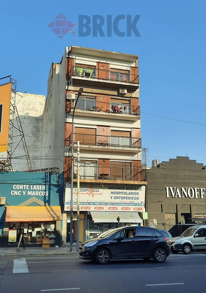 RIVADAVIA, AVDA. al 7500 Piso 2 25