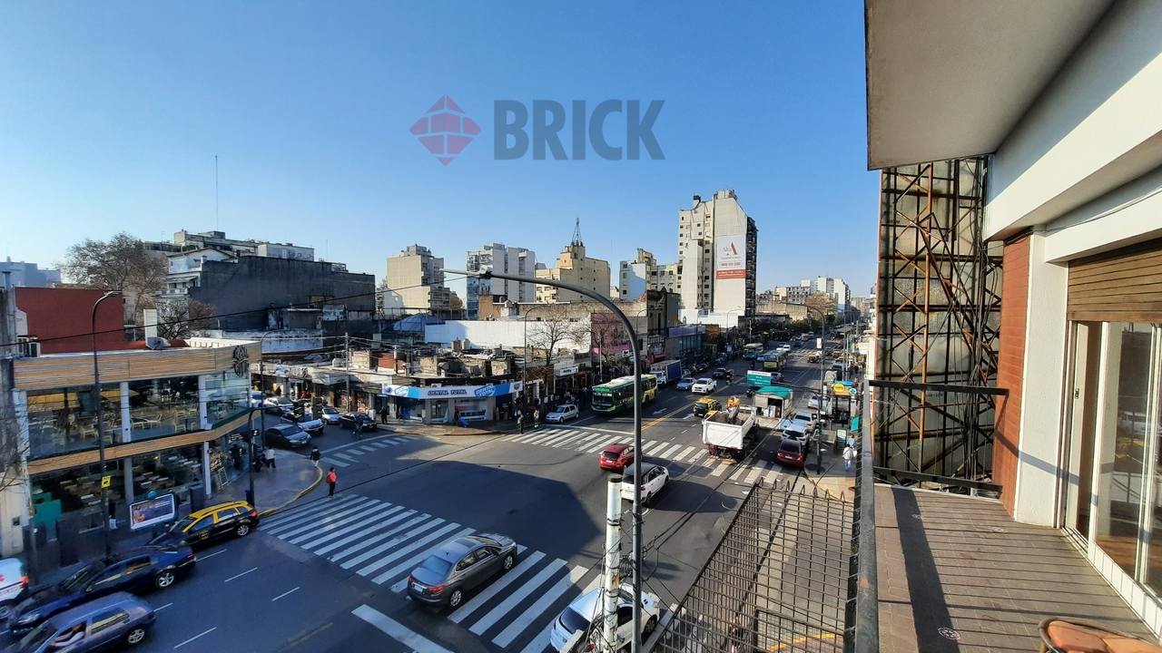 RIVADAVIA, AVDA. al 7500 Piso 2 7