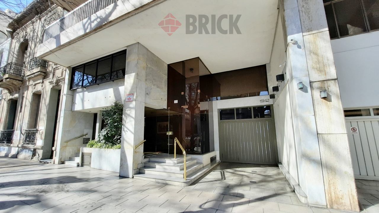 AVENIDA 53 al 700 Piso 10 37