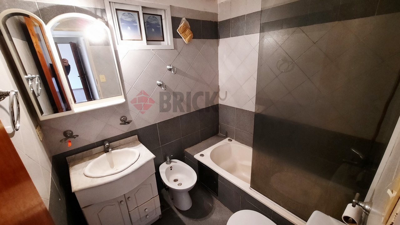 LAMBARE al 800 Piso 2 16