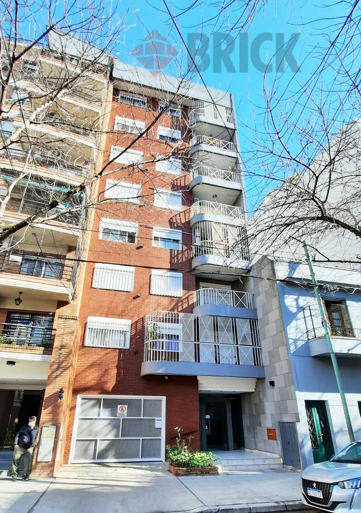 LAMBARE al 800 Piso 2 1