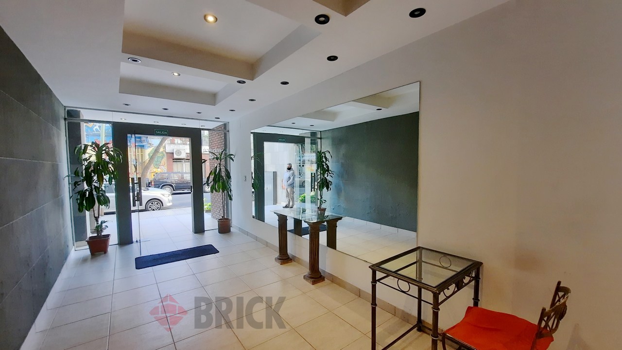 LAMBARE al 800 Piso 2 25