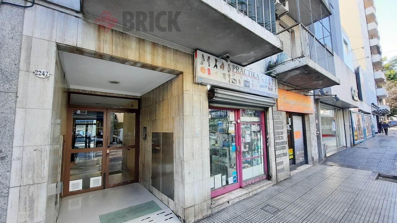 VIAMONTE al 2200 Piso PB 20