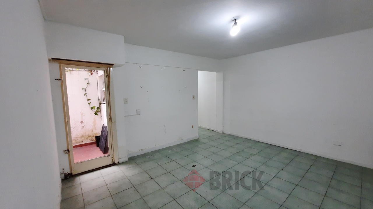 VIAMONTE al 2200 Piso PB 4