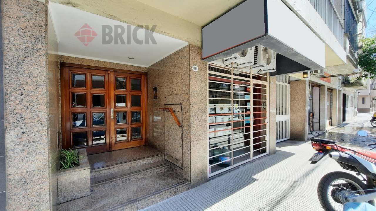 AMBROSETTI al 800 Piso 2 28