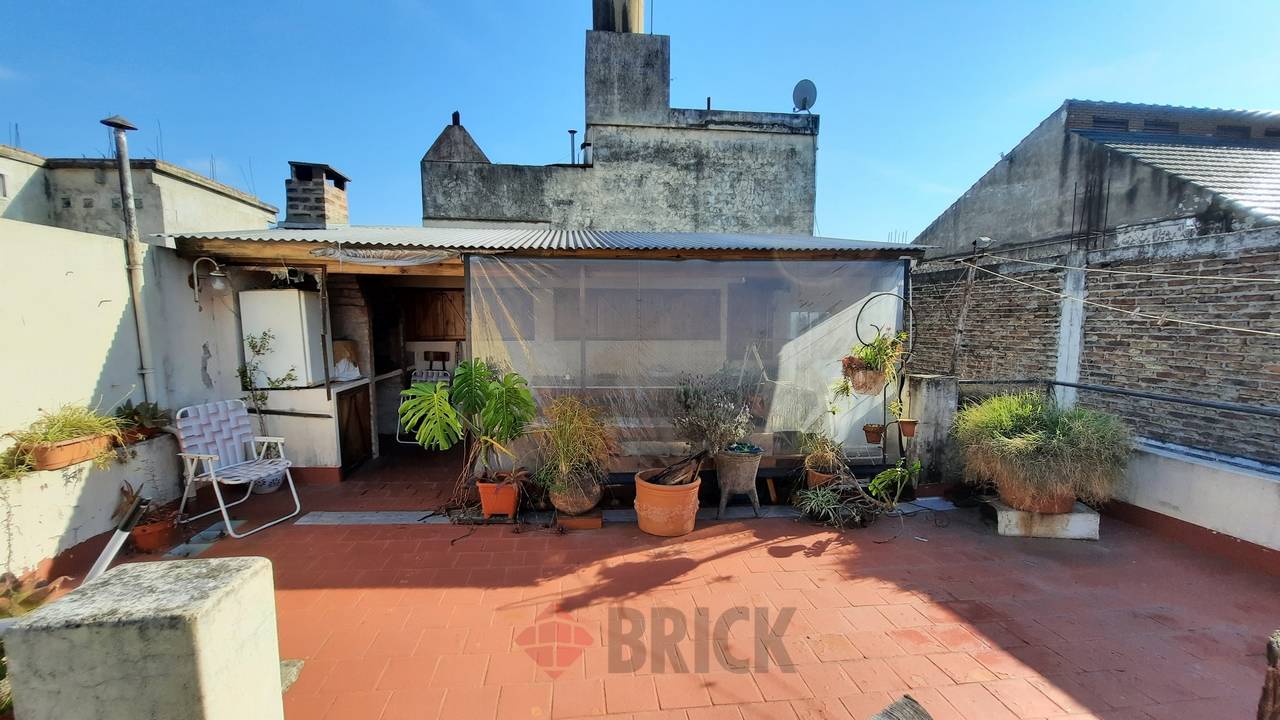 ECHEANDIA al 5800 Piso PB 23