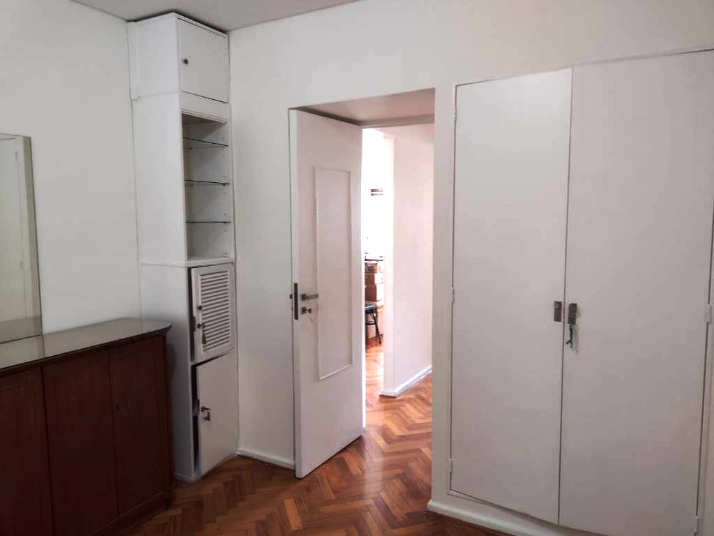 ECUADOR al 1400 Piso 7 13