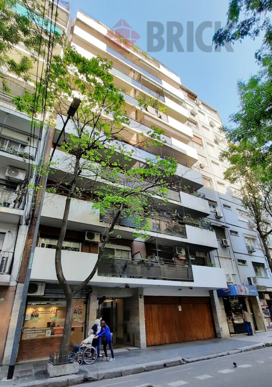 ECUADOR al 1400 Piso 7 27