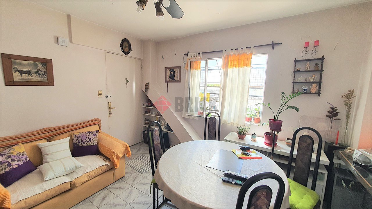 GRANADEROS al 400 Piso 2 3