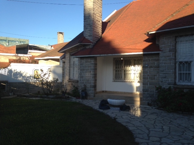 YRIGOYEN, HIPOLITO, AV. al 10000 1