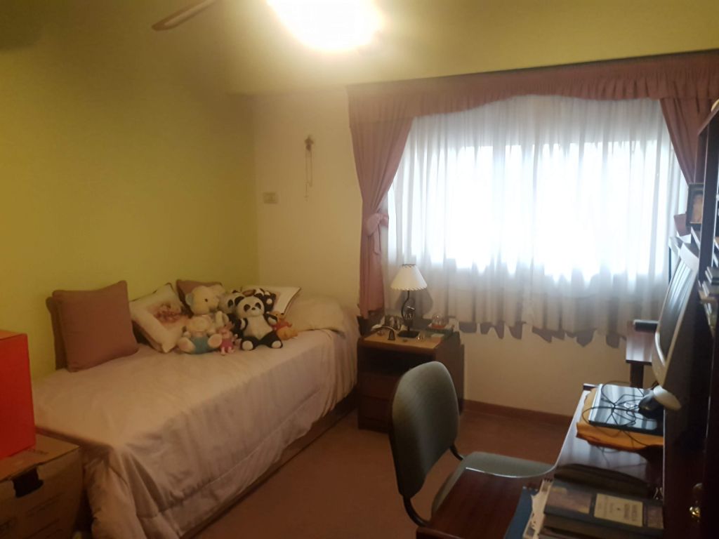 YRIGOYEN, HIPOLITO, AV. al 6600 Piso 1 4