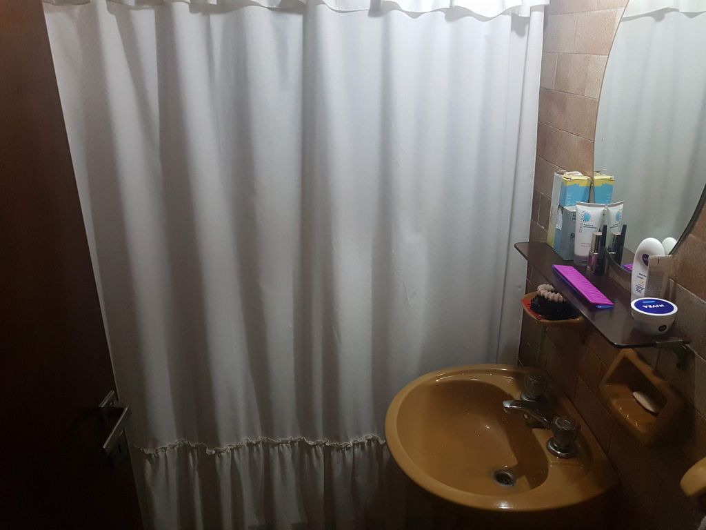 YRIGOYEN, HIPOLITO, AV. al 6600 Piso 1 7