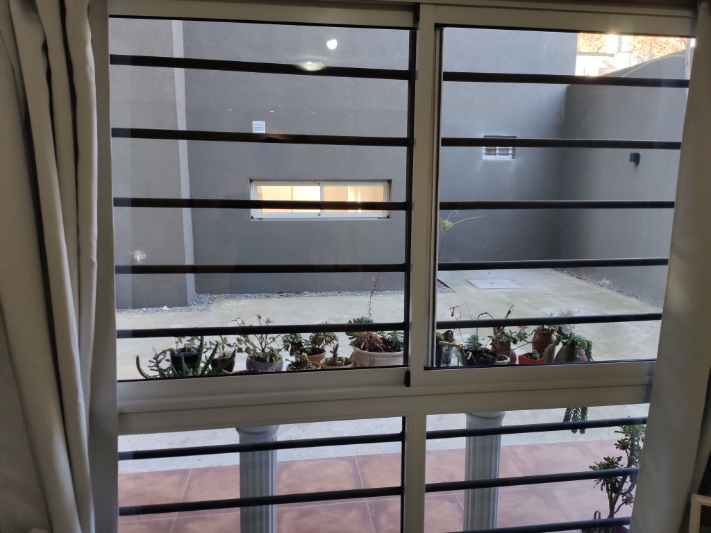 FONROUGE al 200 Piso PB 6