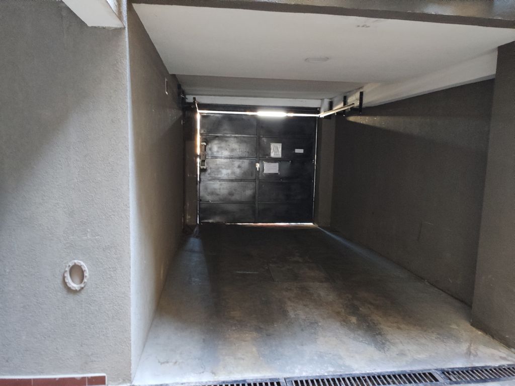 FONROUGE al 200 Piso PB 26