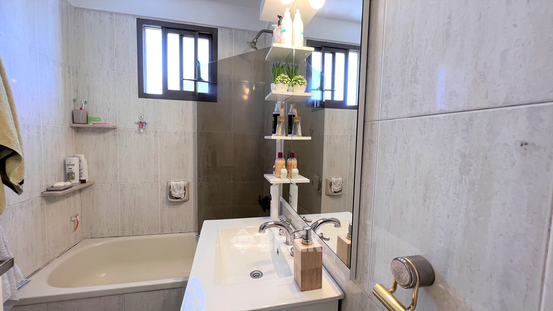 SCALABRINI ORTIZ, RAUL, AV. al 1200 Piso 6 13