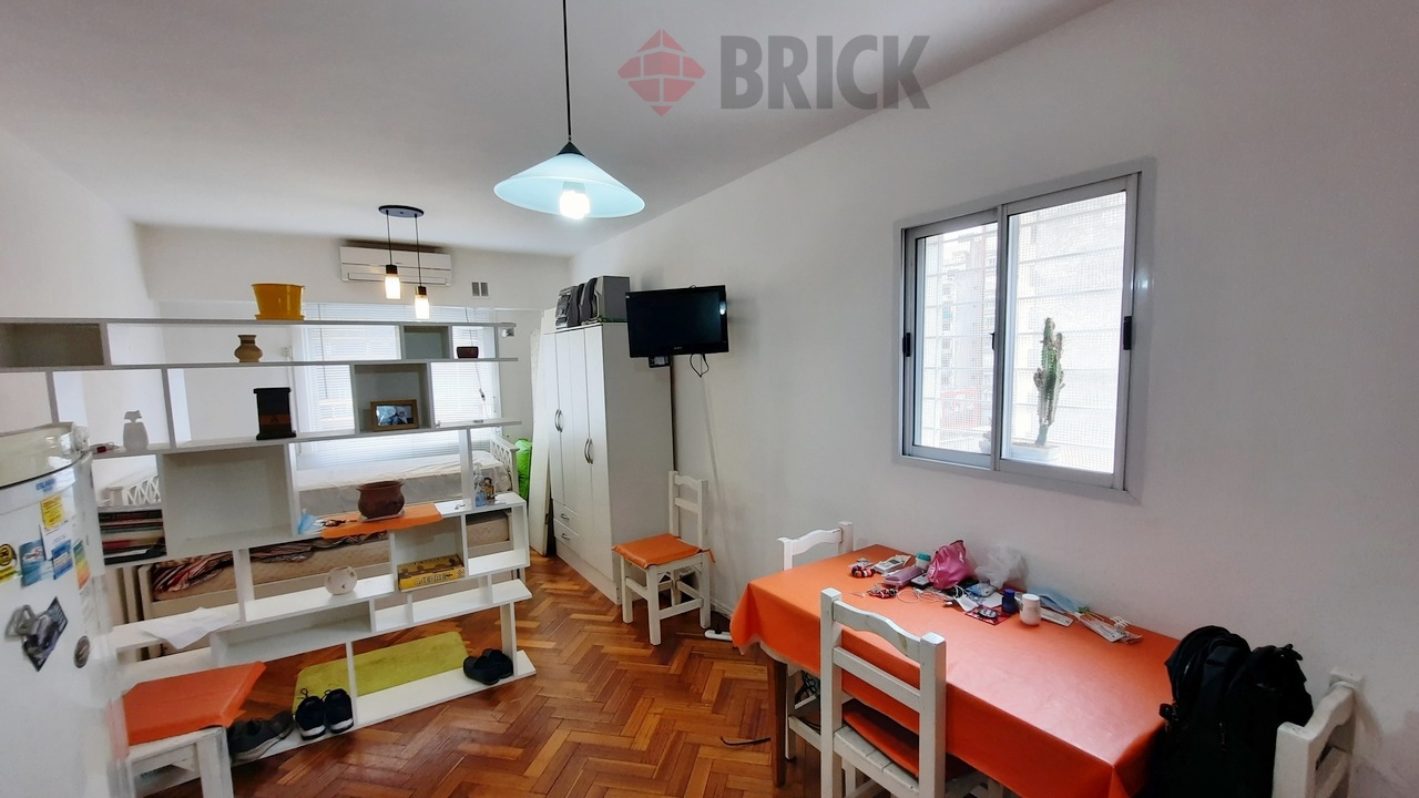 PUEYRREDON, AV. al 1300 Piso 7 1