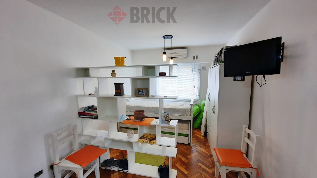 PUEYRREDON, AV. al 1300 Piso 7 3