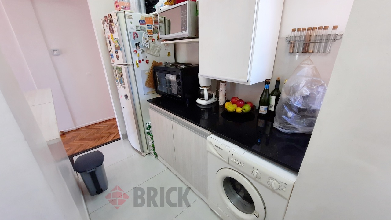 ECUADOR al 700 Piso 9 9