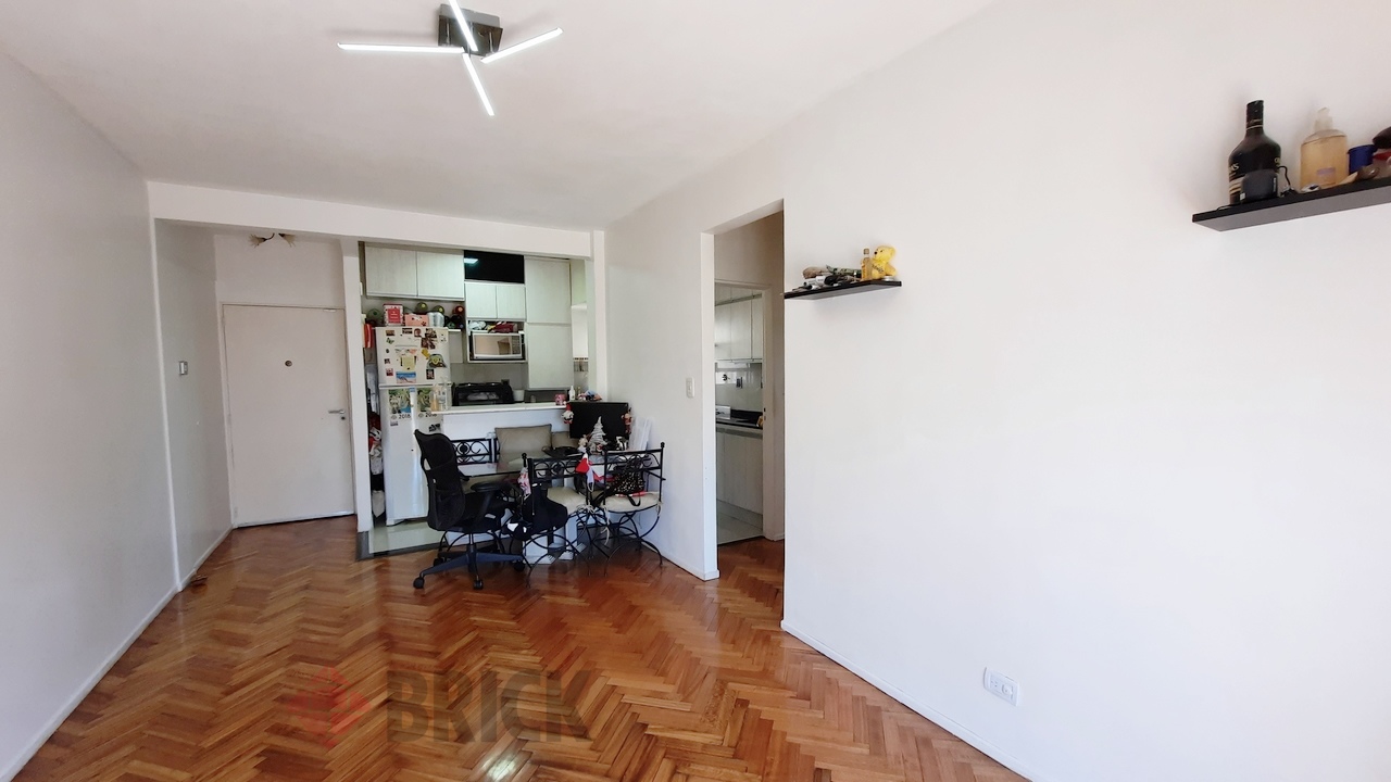 ECUADOR al 700 Piso 9 3