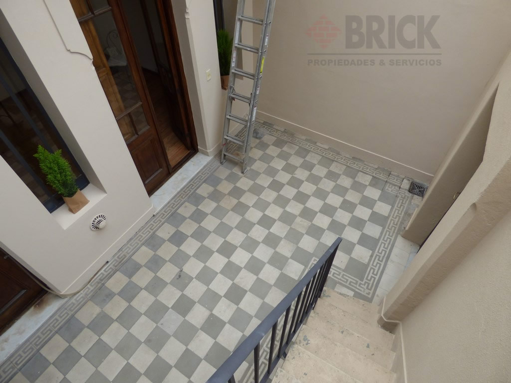 DIRECTORIO, AV. al 700 Piso PB 33