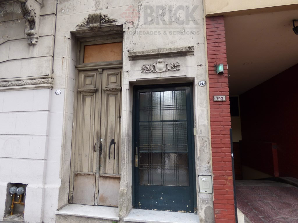 DIRECTORIO, AV. al 700 Piso PB 36