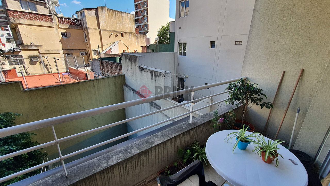 RIVADAVIA, AV. al 10500 Piso 2 4