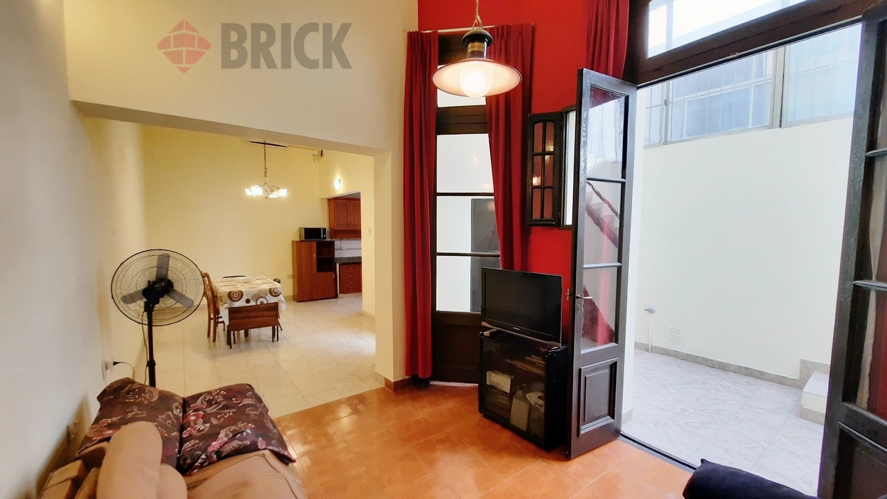 VENEZUELA al 1800 Piso PB Loc. 1 14
