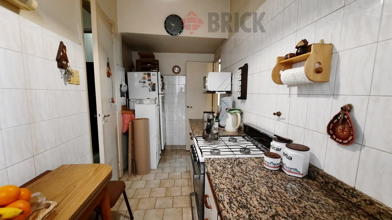 AGUIRRE al 1100 Piso PB 15